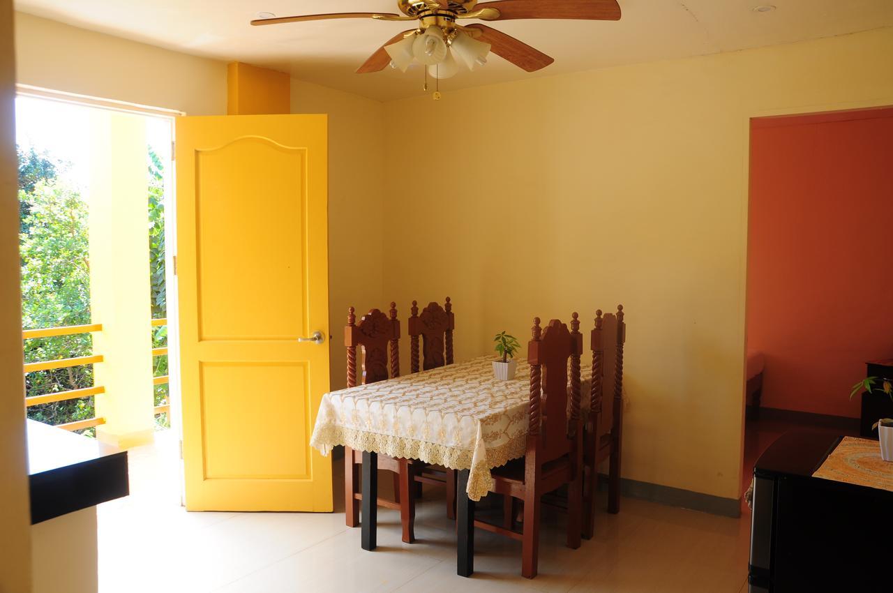 Jims Castle Inn Coron Bagian luar foto